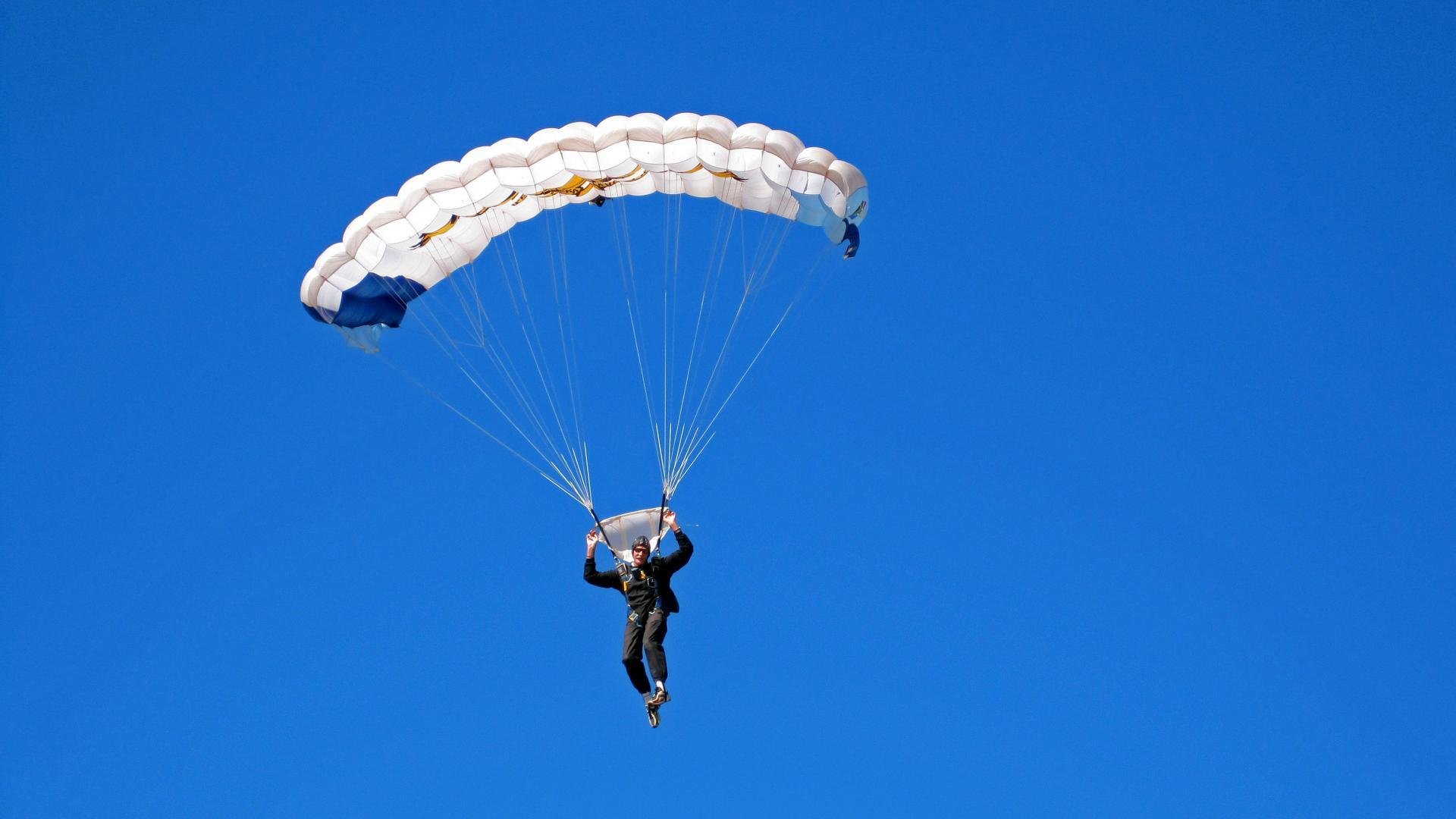 CBA联赛竞争进入白热化阶段