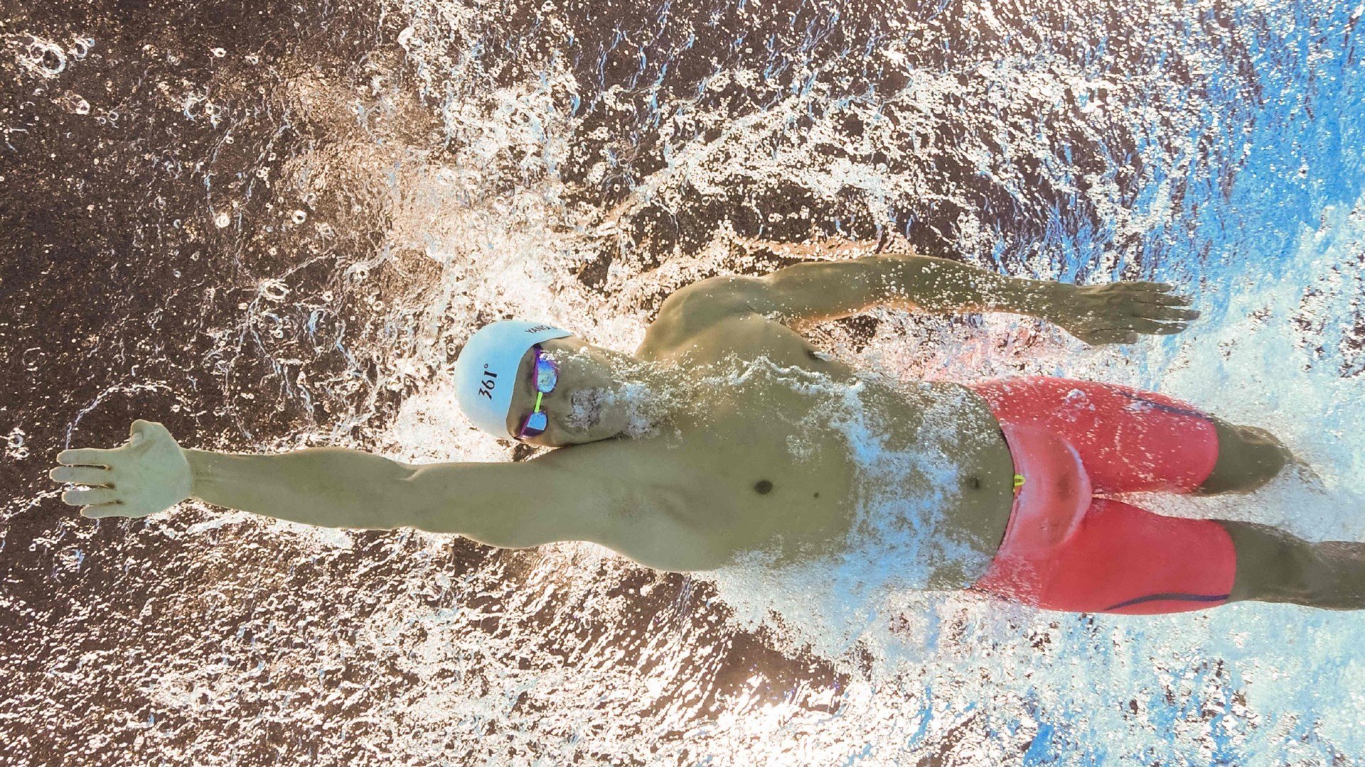 世界铁人三项锦标赛男子精英组 最后一公里上演反超神迹